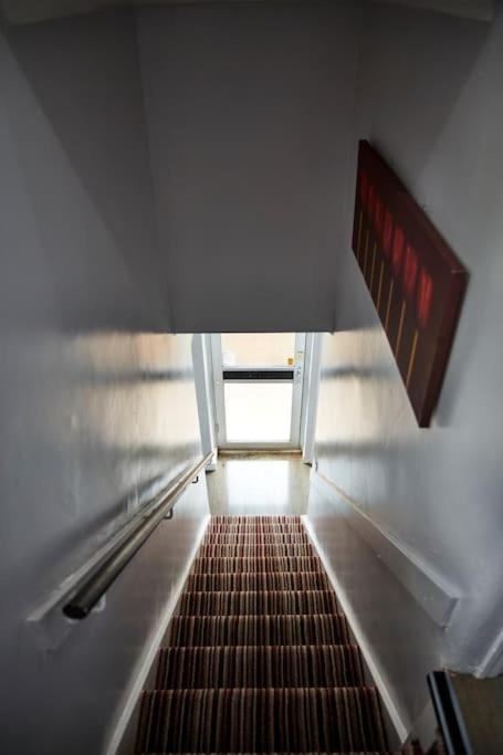 *Little Haven In Leeds* ¤Private Parking¤ Ensuite 利兹 外观 照片